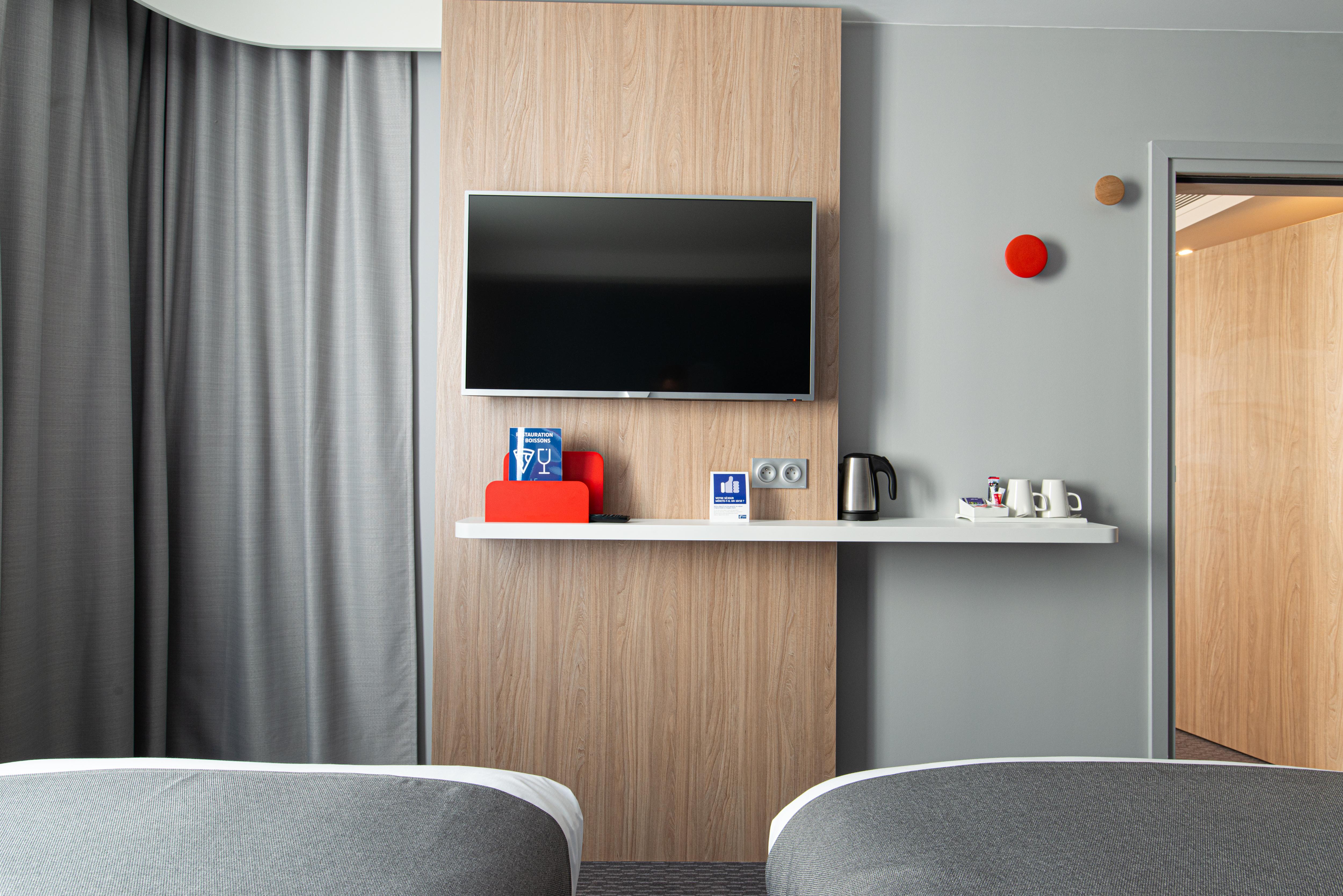 Holiday Inn Express - Bordeaux - Lormont By Ihg Exterior photo