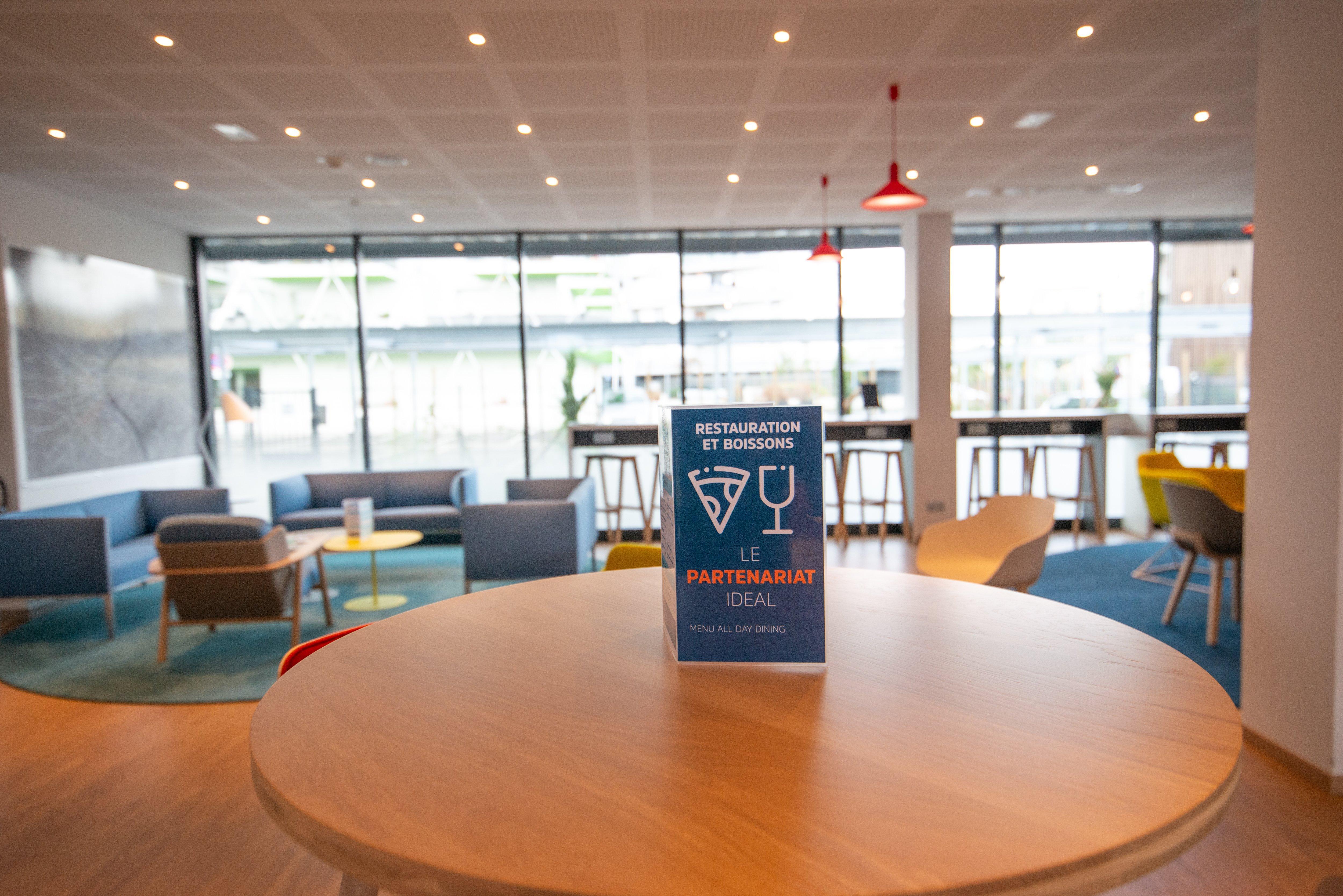 Holiday Inn Express - Bordeaux - Lormont By Ihg Exterior photo