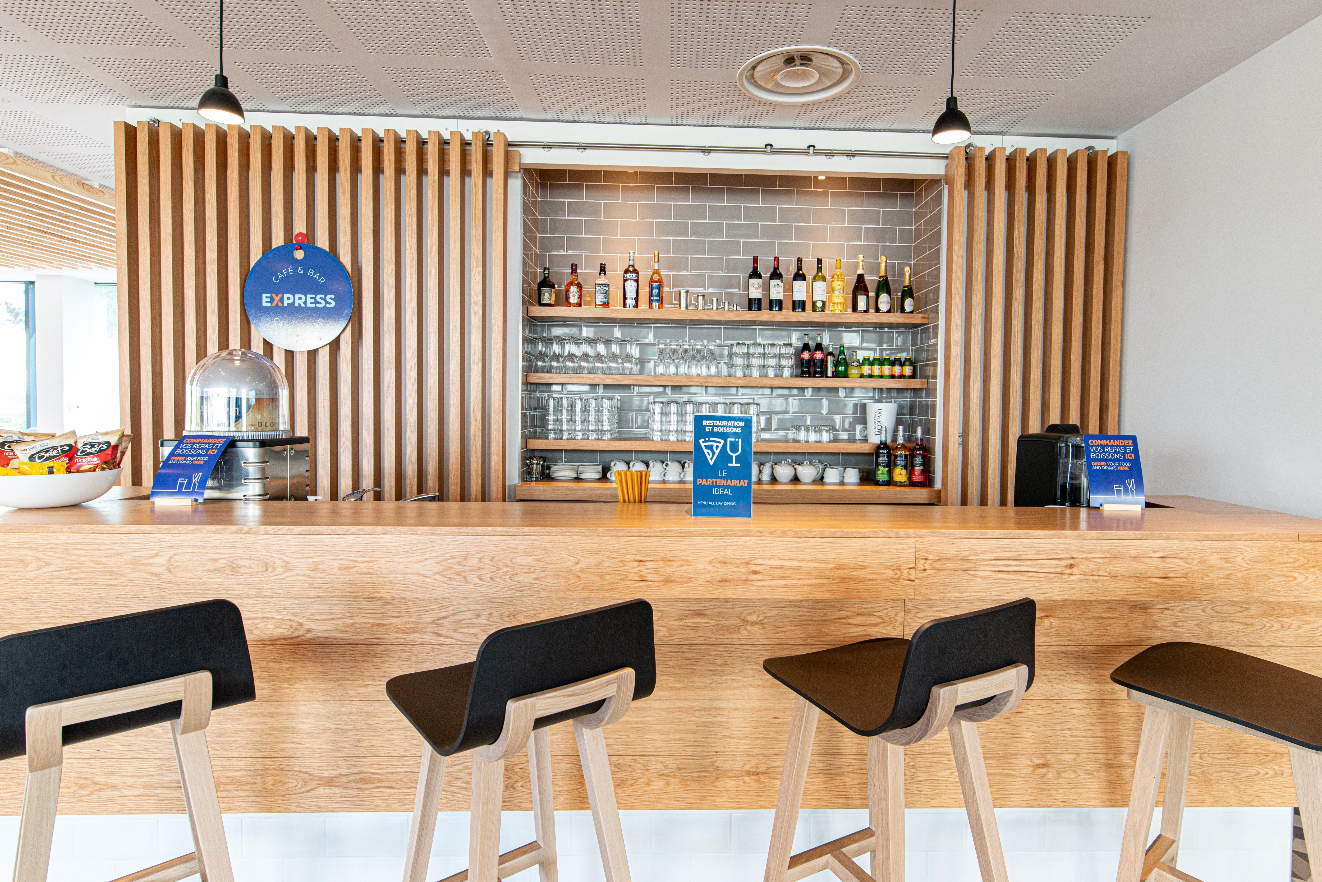 Holiday Inn Express - Bordeaux - Lormont By Ihg Exterior photo